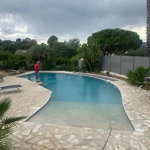 Hébergement de vacances Petit Endroit Paisible, La Roquette-sur-Siagne